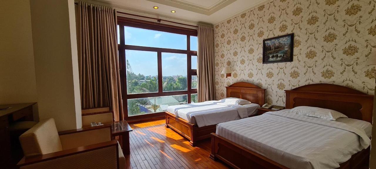 Hoang Yen Hotel Thuan An Kültér fotó