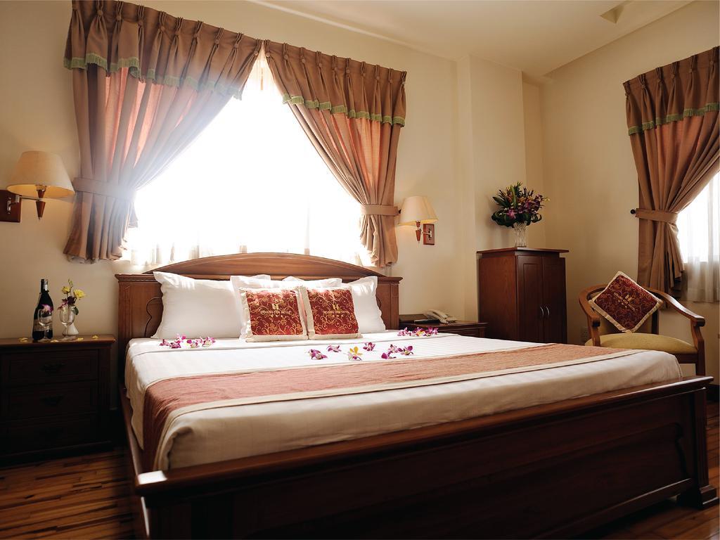 Hoang Yen Hotel Thuan An Kültér fotó